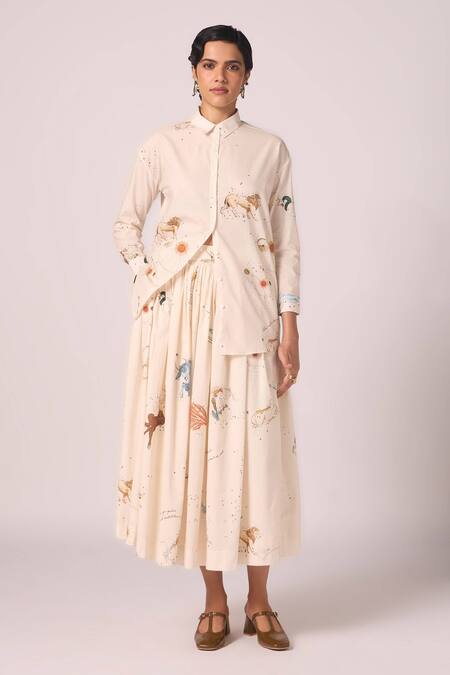 Buy_The Summer House_Cream Cambric, Cotton Collared Joyce Zodiac Print Shirt _Online_at_Aza_Fashions
