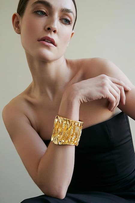 Mnsh Kallista Hammered Cuff 