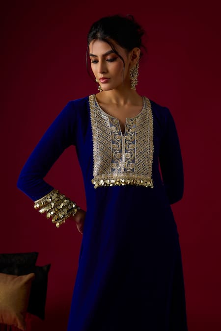 RAYASHA KHAN_Blue Velvet Embroidery, Sequins Split V-neck Lyla Kaftan _Online_at_Aza_Fashions