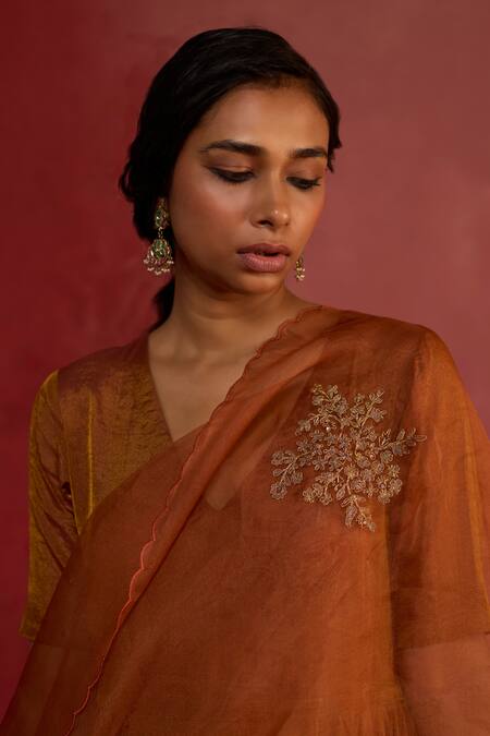 Shop Rhua Rust Tissue, Organza Embroidery, Metallic Thread Handwoven Banarsi Kurta Set Online at Aza Fashions Shop_Rhua_Rust Tissue, Organza Embroidery, Metallic Thread Handwoven Banarsi Kurta Set _Online_at_Aza_Fashions