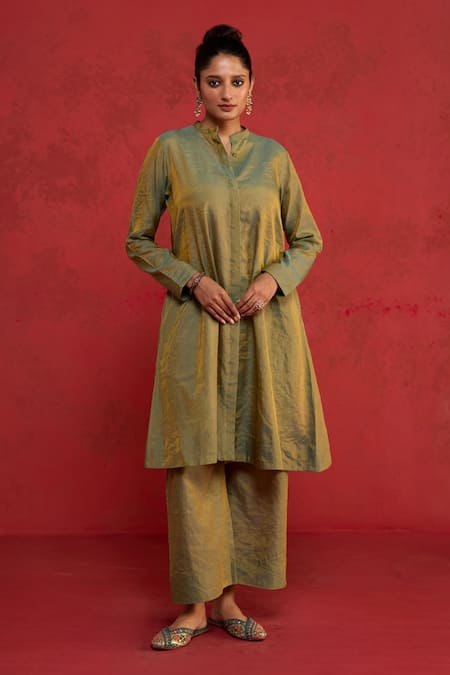 Shop Rhua Green Silk, Organza Embroidery, Zari Handcrafted Thread And Zardozi Kurta Set Online at Aza Fashions Shop_Rhua_Green Silk, Organza Embroidery, Zari Handcrafted Thread And Zardozi Kurta Set _Online_at_Aza_Fashions