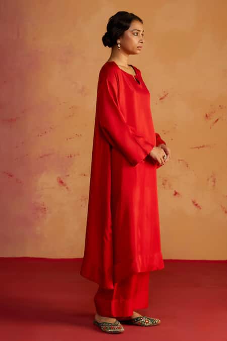 Buy_Rhua_Red Silk, Organza Embroidery, Zari, Metallic Thread Round Pure Kurta And Pant Set _Online_at_Aza_Fashions