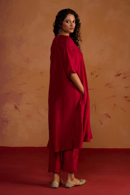 Rhua Pure Silk V-Neck Kurta & Pant Set 