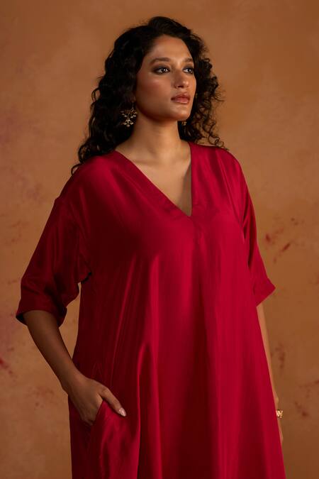 Shop_Rhua_Red Silk V-neck Pure Kurta And Pant Set _Online_at_Aza_Fashions