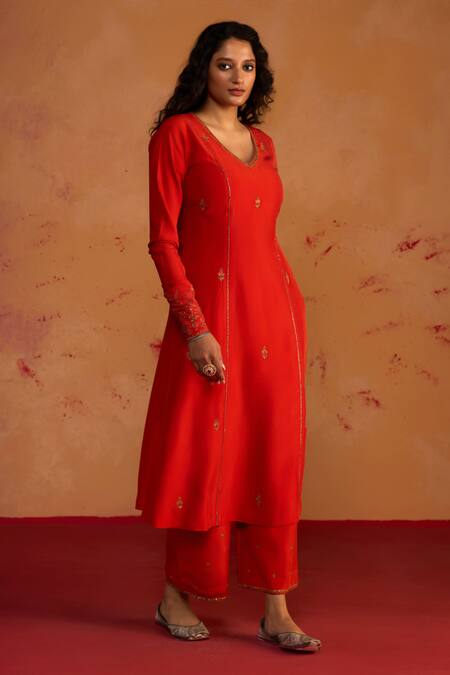 Rhua_Orange Silk, Organza Embroidery, Metallic Thread, Zari And Zardozi Kurta Set _Online_at_Aza_Fashions