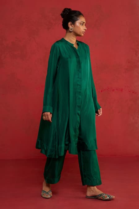 Buy_Rhua_Emerald Green Silk Embroidery Mandarin Collar, Button-down Handwoven Kurta Set _Online_at_Aza_Fashions