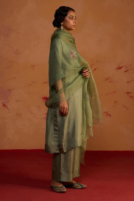 Rhua_Green Tissue, Organza Embroidery V-neck Dupatta And Kurta Set _Online_at_Aza_Fashions