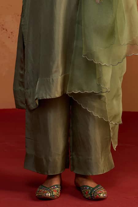 Shop_Rhua_Green Tissue, Organza Embroidery V-neck Dupatta And Kurta Set _Online_at_Aza_Fashions