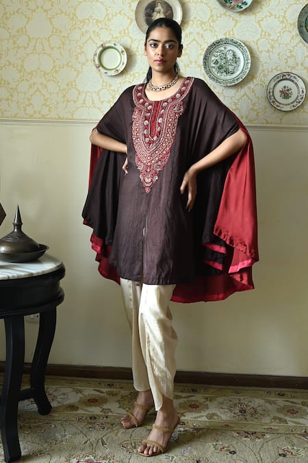Shorshe Clothing Embroidered Silk Cape & Dhoti Pant Set 