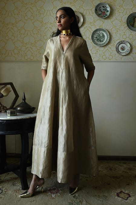 Shop_Shorshe Clothing_Beige Tissue Beads, Lace Split V-neck Sashiko Hand Embroidered Anarkali Kurta _Online_at_Aza_Fashions