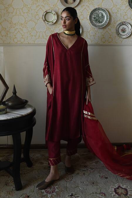 Shorshe Clothing_Red Organza Lace Anaar Dupatta _Online_at_Aza_Fashions