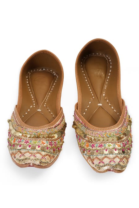 NR By Nidhi Rathi Embroidered & Sequin Jutti