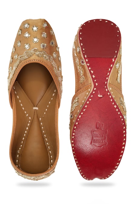 NR By Nidhi Rathi Mirror & Zari Embroidered Jutti