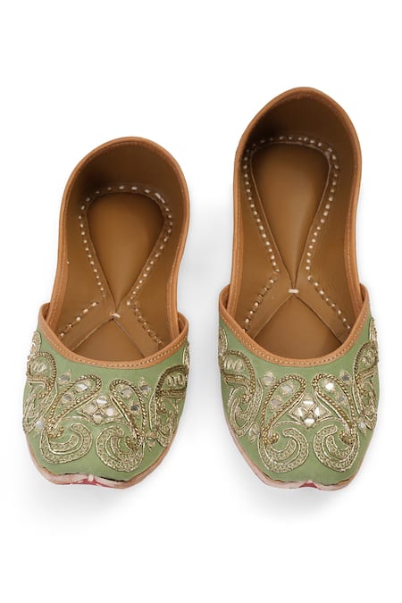 NR By Nidhi Rathi Embroidered & Mirror Work Jutti