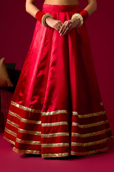 RAYASHA KHAN Red Silk Satin, Velvet, Net Maha Lumpi And Border Lehenga Blouse Dupatta Set Online at Aza Fashions RAYASHA KHAN_Red Silk Satin, Velvet, Net Maha Lumpi And Border Lehenga Blouse Dupatta Set _Online_at_Aza_Fashions