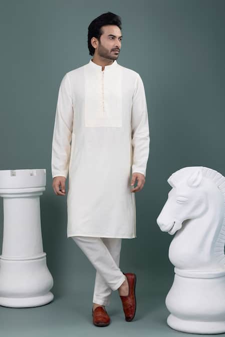 Priyanka Haralalka Pleated Yoke Kurta & Pyjama Set 