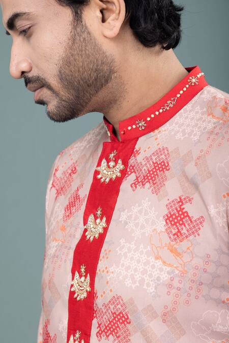 Priyanka Haralalka_Beige Cotton Embroidery Geometrical Print Kurta And Pyjama Set _Online_at_Aza_Fashions