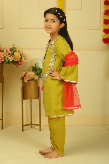 Buy_Pankhuri By Priyanka_Yellow Chanderi Embroidery, Tassels Leaf Kurta Tulip Pant Set _Online_at_Aza_Fashions