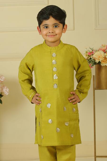 Pankhuri By Priyanka_Yellow Chanderi Embroidery Motif Kurta Set _Online_at_Aza_Fashions