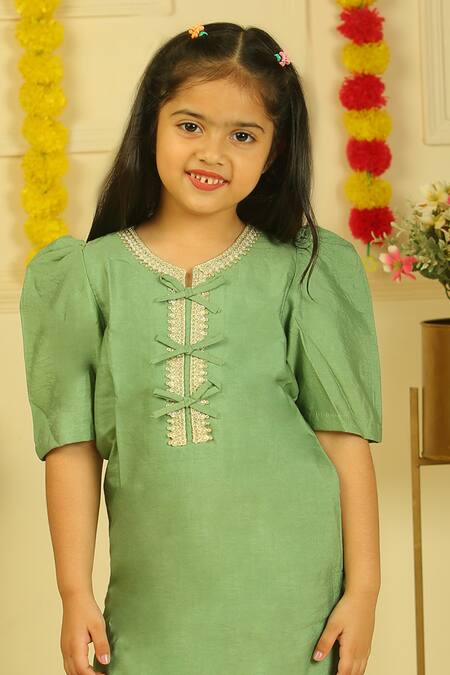 Shop_Pankhuri By Priyanka_Green Chanderi Lace, Bows Work Placket Kurta And Salwar Set _Online_at_Aza_Fashions