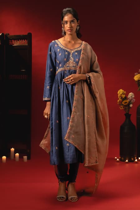 Aavya_Blue Silk, Shantoon, Organza Embroidery, Metallic Thread V-neck Anarkali Set _Online_at_Aza_Fashions