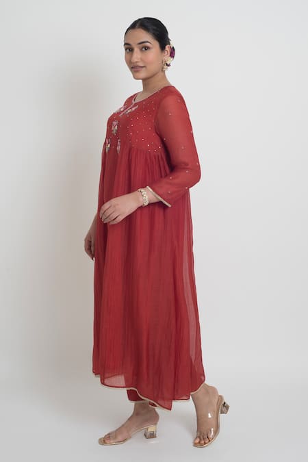 Sinjhar Red Chanderi Embroidery, Sequins, Stones, Tassels Kurta, Pant And Dupatta Set Online at Aza Fashions Sinjhar_Red Chanderi Embroidery, Sequins, Stones, Tassels Kurta, Pant And Dupatta Set _Online_at_Aza_Fashions