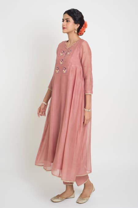 Buy_Sinjhar_Pink Chanderi Embroidery, Beads, Tassels Round Neck Kurta, Pant And Dupatta Set _Online_at_Aza_Fashions
