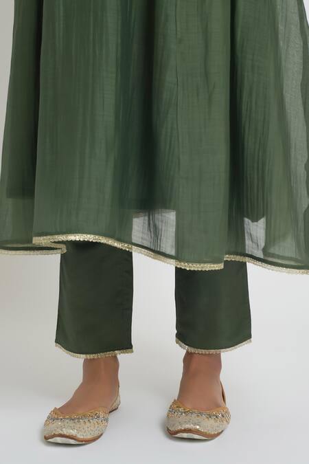 Buy_Sinjhar_Green Chanderi Embroidery, Sequins, Piping Round Neck Kurta, Pant And Dupatta Set 