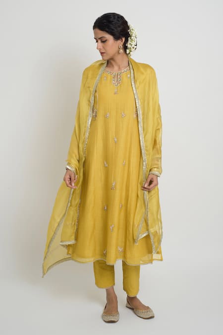 Sinjhar Embroidered Chanderi Kurta, Pant & Dupatta Set 