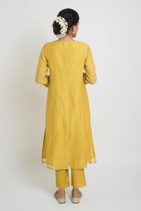 Sinjhar Embroidered Chanderi Kurta, Pant & Dupatta Set 