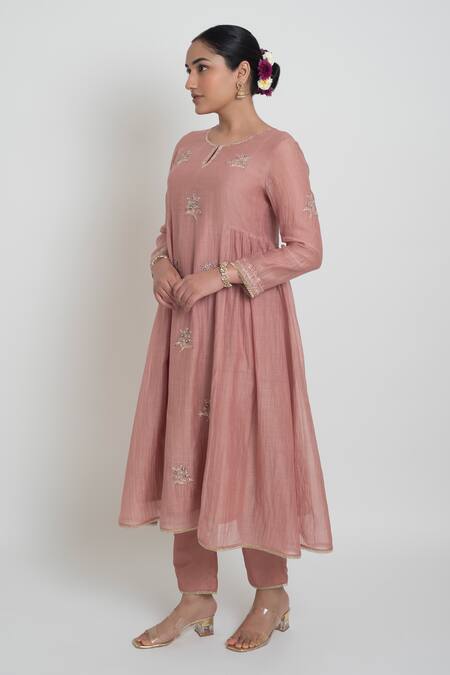Sinjhar_Pink Chanderi, Cotton, Silk, Kota Doria Embroidery, Kurta, Pant And Dupatta Set _Online_at_Aza_Fashions