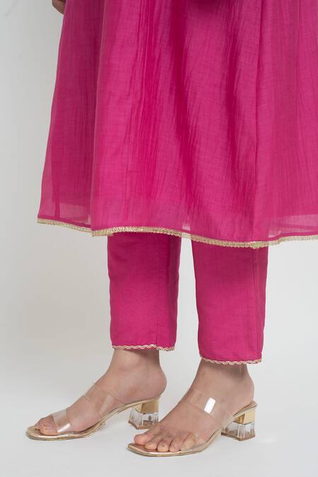 Sinjhar_Fuchsia Chanderi, Silk Organza Embroidery, Zari Split Kurta, Pant And Dupatta Set _at_Aza_Fashions