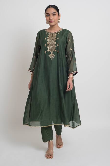 Buy_Sinjhar_Green Chanderi, Cotton, , Organza Embroidery, Kurta, Pant And Dupatta Set _Online_at_Aza_Fashions