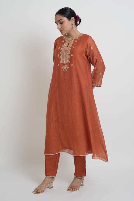 Sinjhar_Rust Chanderi, Silk Organza Embroidery, Zari, Foil Kurta, Pant And Dupatta Set _Online_at_Aza_Fashions