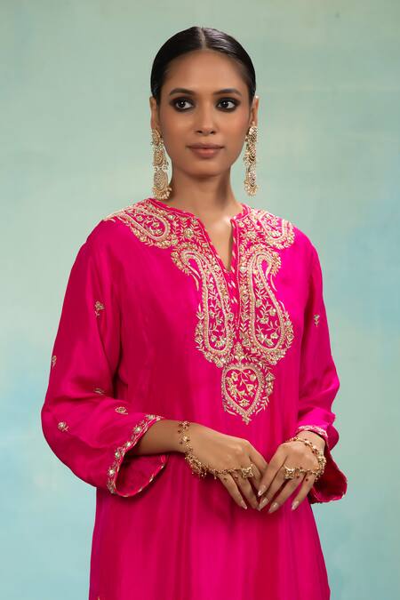 Swati Wadhwani Couture_Pink Silk, Tissue Zari, Pearls, Embroidery, Pom-poms V-neck And Kurta Dhoti Set _at_Aza_Fashions