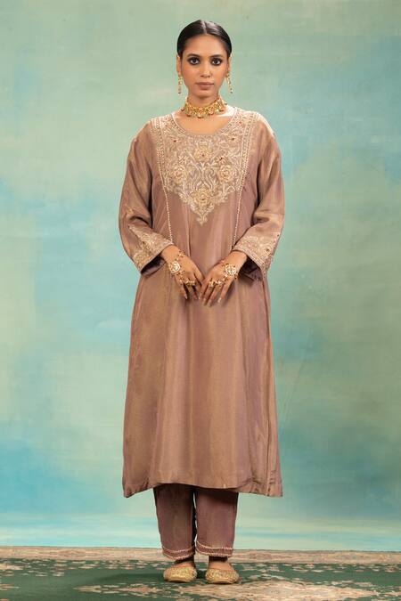 Shop Swati Wadhwani Couture Rose Gold Chanderi, Organza Embroidery, Zari Round Tissue Dabka And Kurta Set Online at Aza Fashions Shop_Swati Wadhwani Couture_Rose Gold Chanderi, Organza Embroidery, Zari Round Tissue Dabka And Kurta Set _Online_at_Aza_Fashions