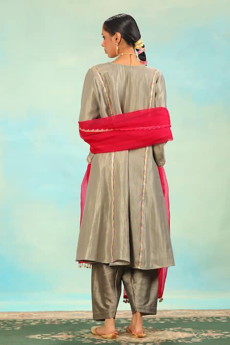 Swati Wadhwani Couture Tissue Chanderi Dabka Zari Embroidered Choga Set 