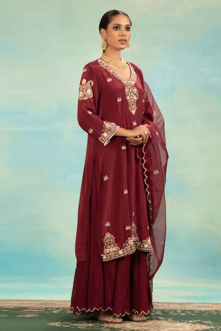 Buy_Swati Wadhwani Couture_Wine Crepe, Organza Embroidery, Pearls V-neck Thread And Kurta Sharara Set _Online_at_Aza_Fashions