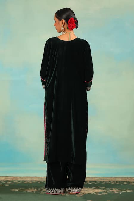 Swati Wadhwani Couture Velvet Dabka & Pearl Embroidered Choga Set 