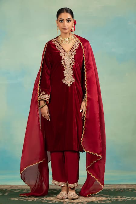 Swati Wadhwani Couture Velvet Dabka Embroidered Kurta Set 