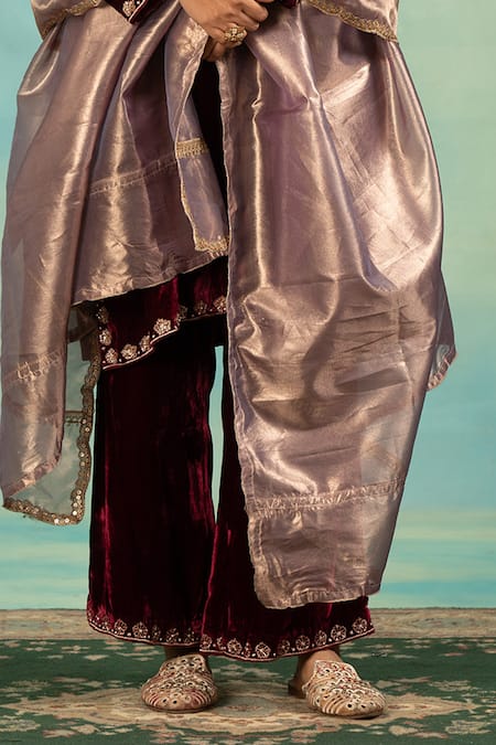 Shop_Swati Wadhwani Couture_Maroon Velvet, Tissue Embroidery V-neck Dabka Kurta Set With Dupatta _Online_at_Aza_Fashions