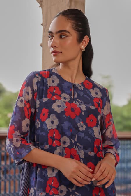 Shop Vaayu Blue Muslin, Cotton Round , Keyhole Indigo Bloom Kurta And Pant Set Online at Aza Fashions Shop_Vaayu_Blue Muslin, Cotton Round , Keyhole Indigo Bloom Kurta And Pant Set _Online_at_Aza_Fashions