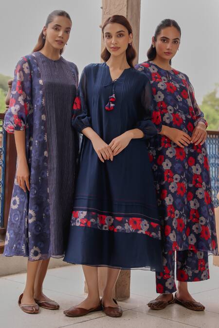 Shop Vaayu Blue Muslin, Cotton Round , Keyhole Indigo Bloom Kurta And Pant Set Shop_Vaayu_Blue Muslin, Cotton Round , Keyhole Indigo Bloom Kurta And Pant Set