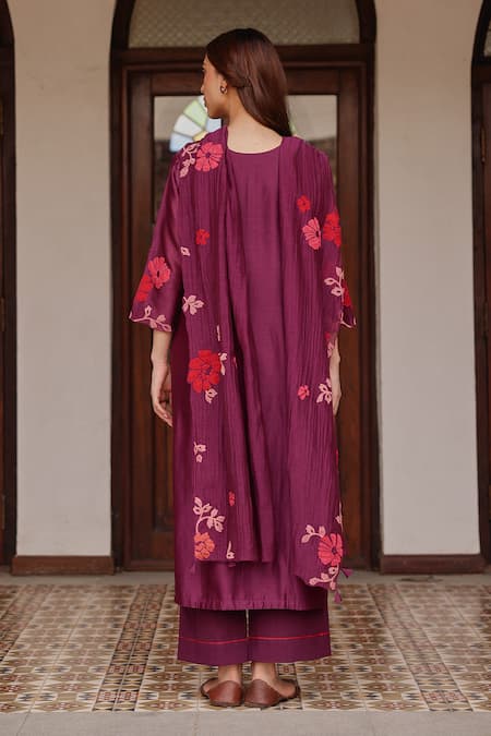 Vaayu Amethyst Applique Floral Kurta Set 