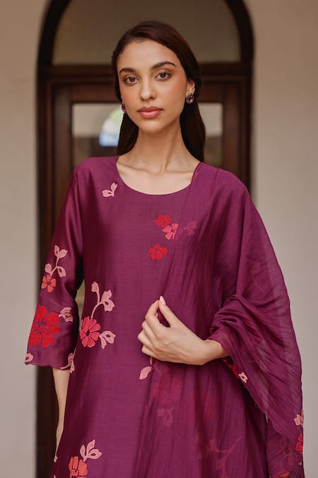 Shop_Vaayu_Purple Silk Applique, Tassels Round Neck Amethyst Floral Kurta Set _Online_at_Aza_Fashions