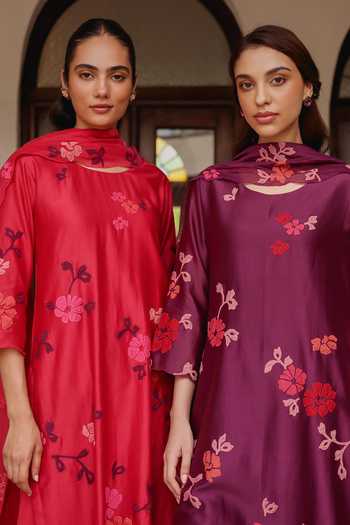 Buy_Vaayu_Pink Silk Applique, Tassels Round Neck Rosewood Kurta Set_Online_at_Aza_Fashions