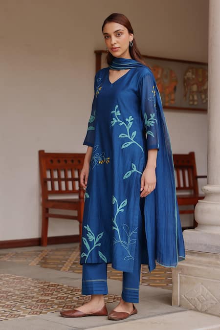 Shop_Vaayu_Blue Muslin, Cotton Applique, Embroidery V-neck Indigo Bloom Kurta Set _Online_at_Aza_Fashions