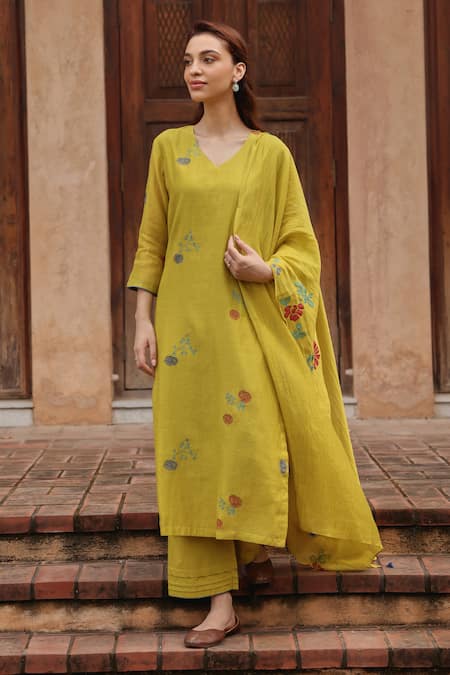 Vaayu Citrine Bloom Embroidered Kurta Set 