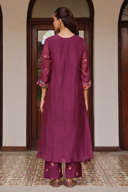 Vaayu Amethyst Bloom Kurta & Pant Set 