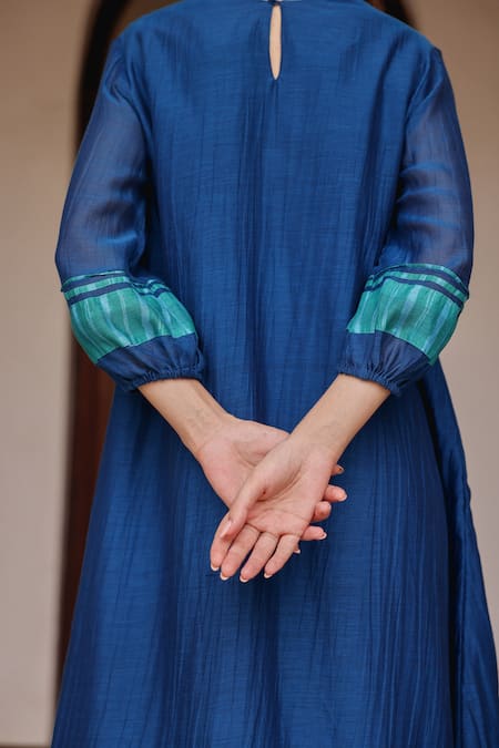 Vaayu_Blue Muslin, Cotton Applique Round Neck Indigo Pintuck Dress _Online_at_Aza_Fashions